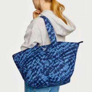 Victoria’s Secret Blue Tie Dye Weekender Tote Bag Purse Medium NWT